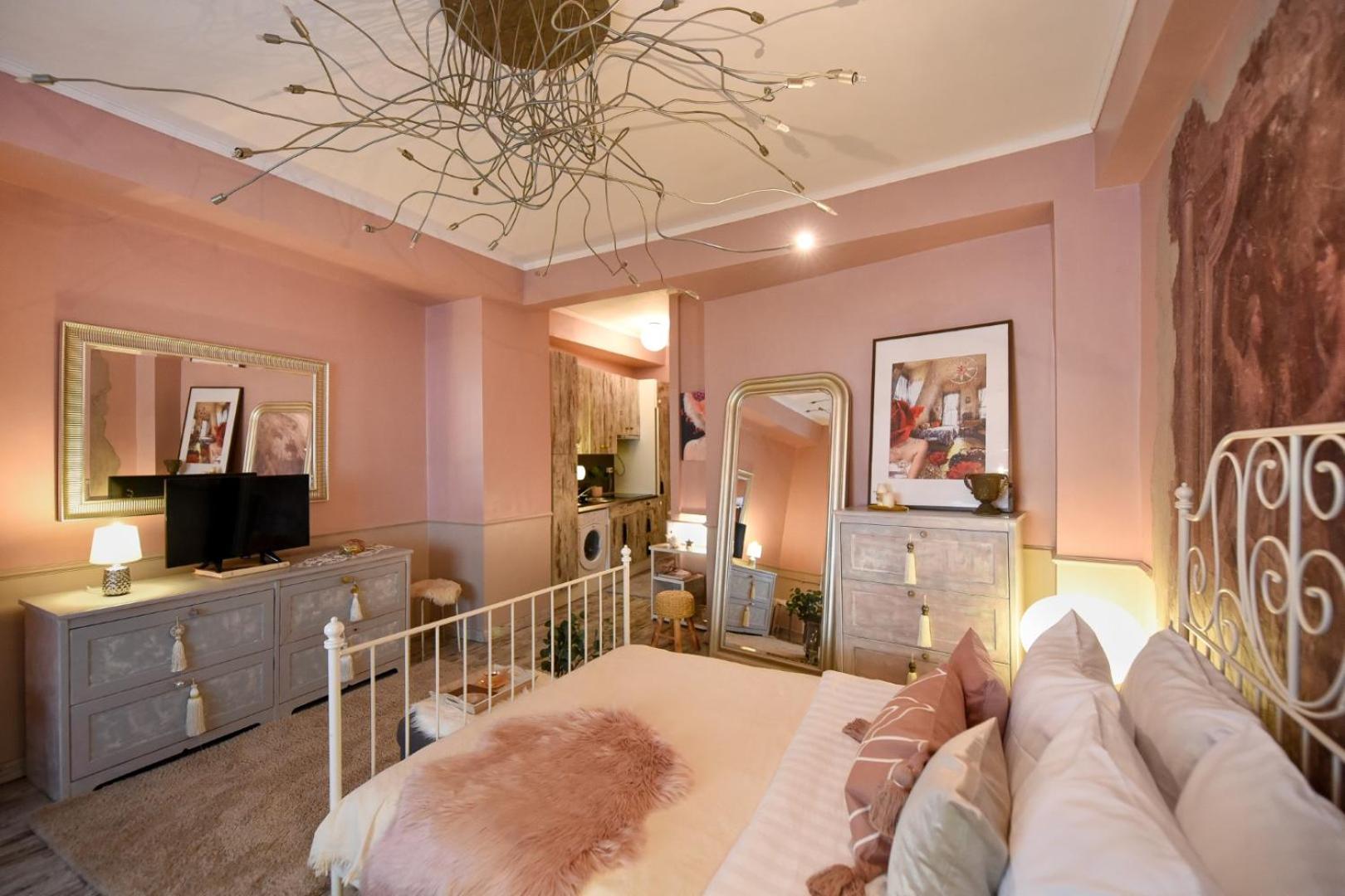 Magic Studio - A Central Fairytale Experience Boekarest Buitenkant foto