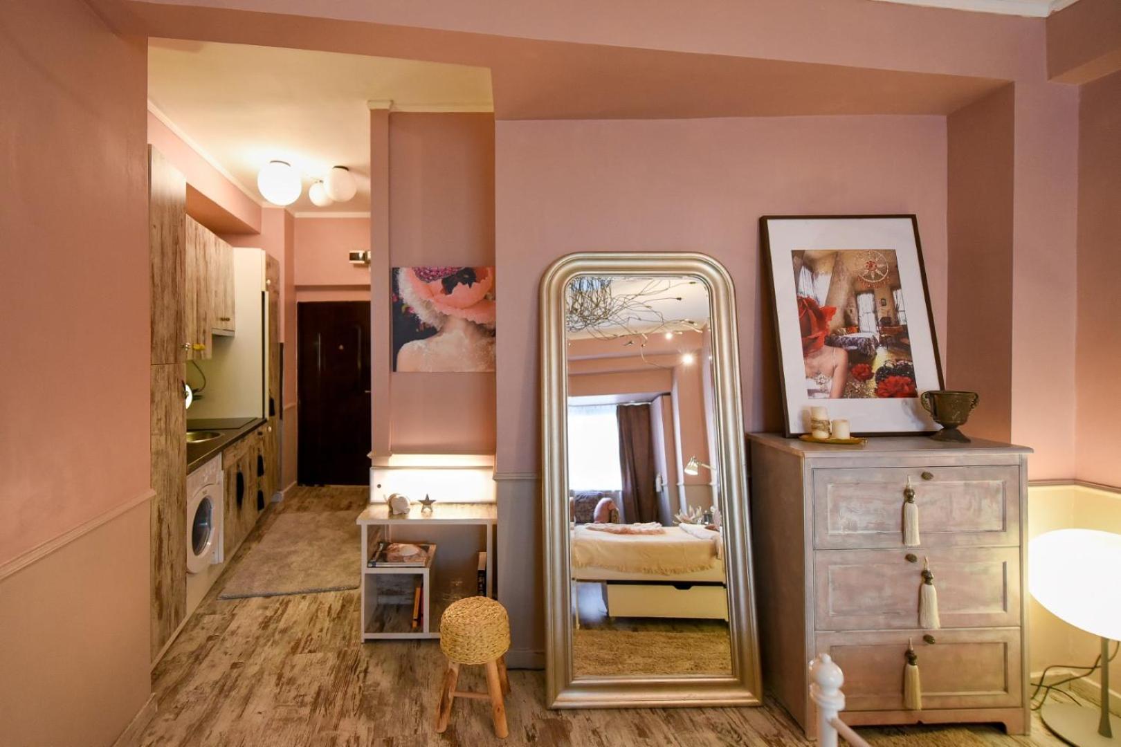 Magic Studio - A Central Fairytale Experience Boekarest Buitenkant foto
